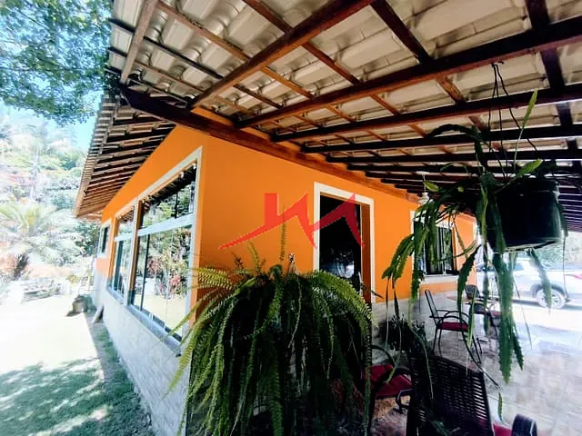 Sítio com 20000m² 2 quartos e 1 banheiro, à venda, no bairro Trapiche em Bom Jardim