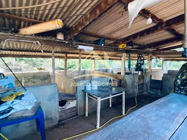 Sítio com 250000m² 2 quartos e 1 banheiro, à venda, no bairro Centro-Norte em Cuiabá