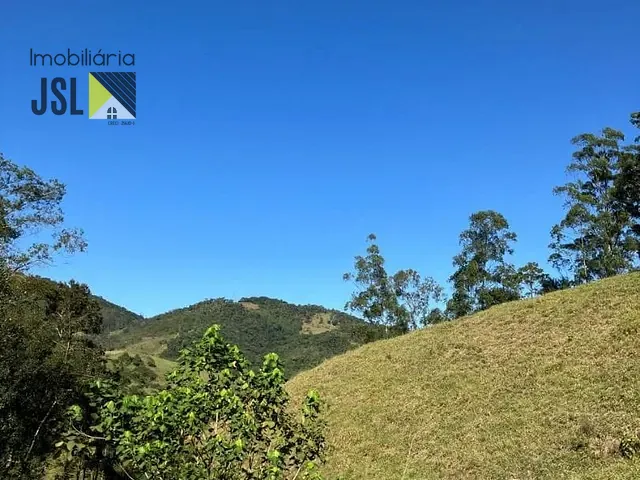 Sítio com 108900m² 5 quartos e 1 banheiro, à venda, no bairro Roncador em São Francisco Xavier