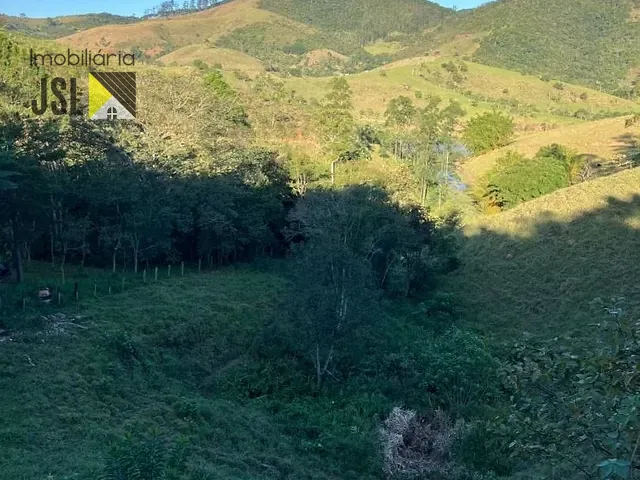 Sítio com 108900m² 5 quartos e 1 banheiro, à venda, no bairro Roncador em São Francisco Xavier