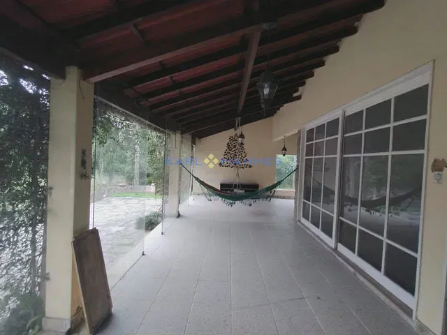 Sítio 4 quartos e 9 banheiros, à venda, no bairro Fazenda Inglesa em Petrópolis