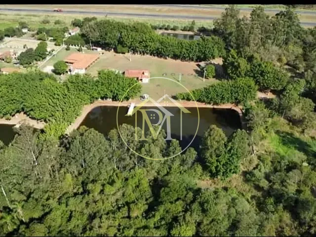Sítio com 169400m² 4 quartos e 2 banheiros, à venda, no bairro centro em Cesário Lange
