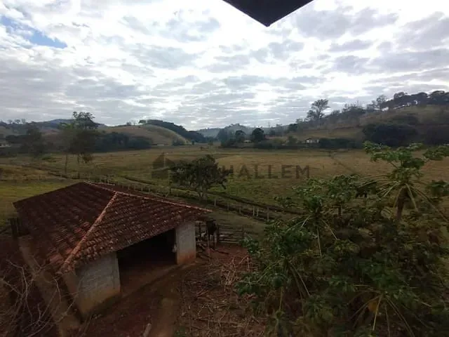 Sítio com 96800m² 4 quartos e 1 banheiro, à venda, no bairro Teodoros em Brazópolis