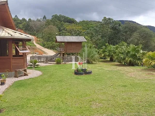 Sítio 2 quartos e 2 banheiros, à venda, no bairro Timbé em Tijucas