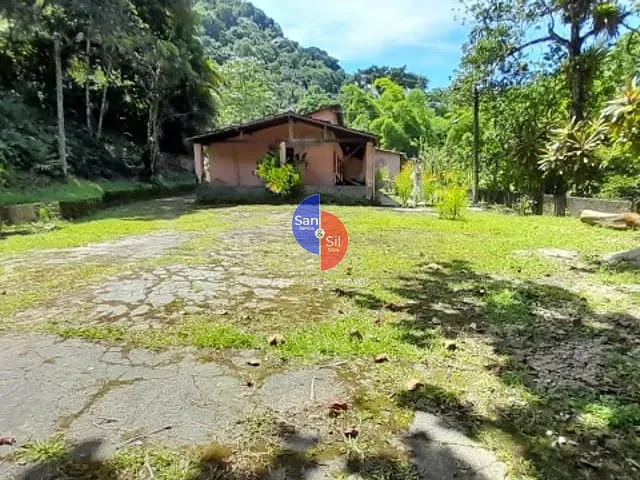 Chácara com 566000m² 3 quartos e 2 banheiros, à venda, no bairro Monte Oliveti em Guapimirim