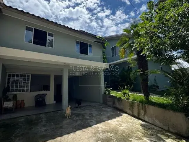 Sítio com 3m² 4 quartos e 2 banheiros, à venda, no bairro Colônia Murici em São José Dos Pinhais