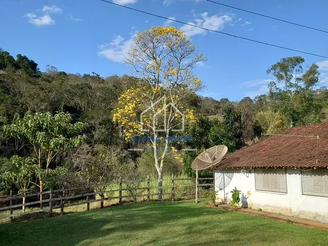 Sítio com 181400m² 3 quartos e 4 banheiros, à venda, no bairro Cachoeira Grande em Lagoinha