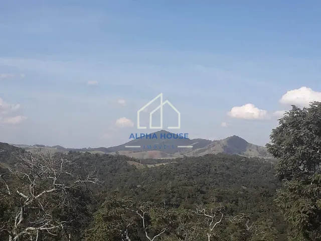 Sítio com 181400m² 3 quartos e 4 banheiros, à venda, no bairro Cachoeira Grande em Lagoinha