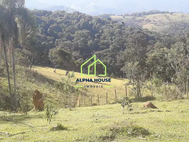 Sítio com 181400m² 3 quartos e 4 banheiros, à venda, no bairro Cachoeira Grande em Lagoinha