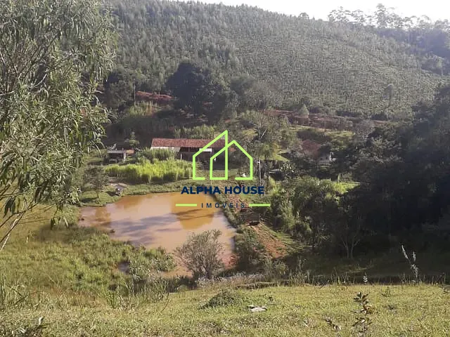 Sítio com 181400m² 3 quartos e 4 banheiros, à venda, no bairro Cachoeira Grande em Lagoinha