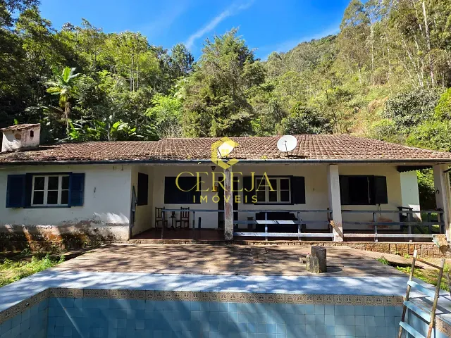 Sítio com 78493m² 4 quartos e 2 banheiros, à venda, no bairro Mury em Nova Friburgo