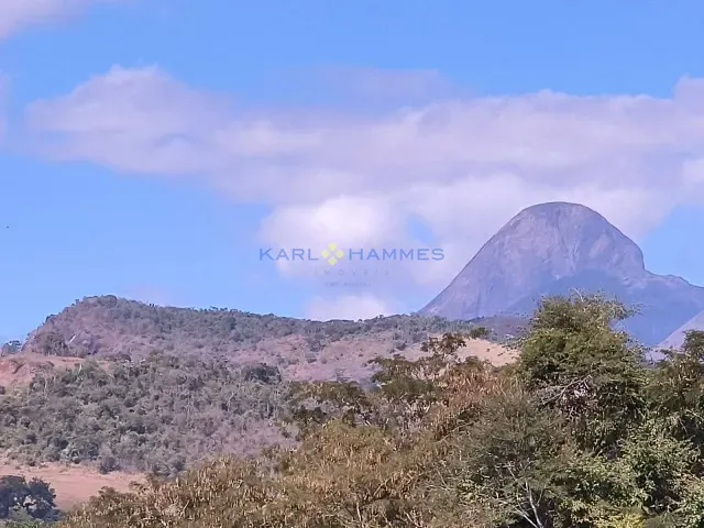 Sítio com 4228m² 2 quartos e 3 banheiros, à venda, no bairro Pedro do Rio em Petrópolis