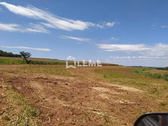 Sítio com 423500m², à venda, no bairro Vila Lambari em Mococa