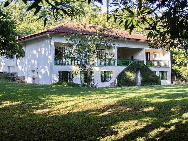 Sítio com 30000m² 10 quartos e 10 banheiros, à venda, no bairro Vila Bom Jardim em Bananal