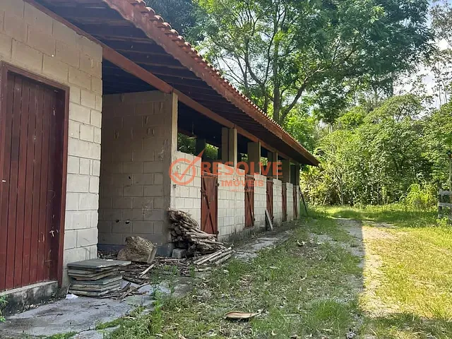 Sítio com 121000m² 8 quartos e 8 banheiros, à venda, no bairro Itapeti do Salto em Guararema