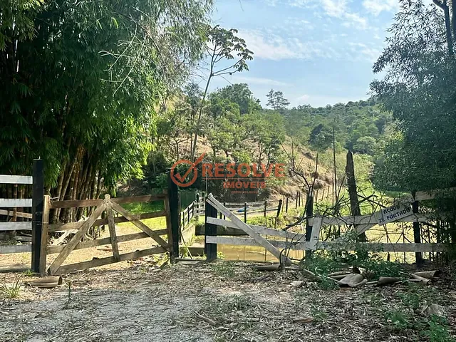 Sítio com 121000m² 8 quartos e 8 banheiros, à venda, no bairro Itapeti do Salto em Guararema