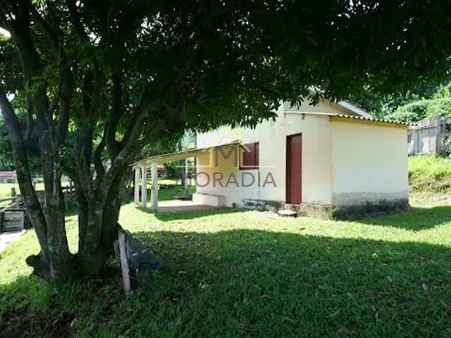 Sítio com 60000m² 3 quartos e 2 banheiros, à venda, no bairro Rural em Guaranésia