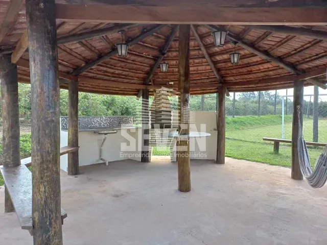 Sítio com 45000m² 6 quartos e 4 banheiros, à venda, no bairro Chácara dos Laranjais em Marília
