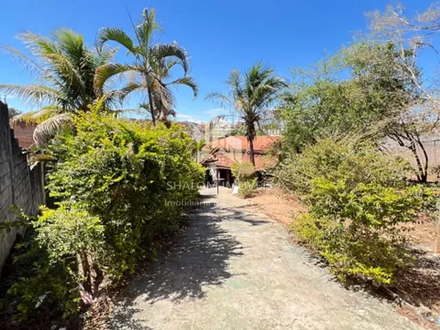 Sítio com 2225m² 3 quartos e 2 banheiros, à venda, no bairro Chácara Novo Horizonte em Contagem