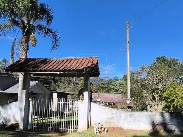 Sítio com 400m² 4 quartos e 2 banheiros, à venda, no bairro Matulão em Tijucas Do Sul