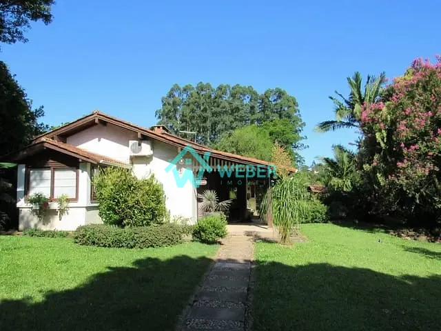 Sítio com 244m² 2 quartos e 2 banheiros, à venda, no bairro Lomba Grande em Novo Hamburgo