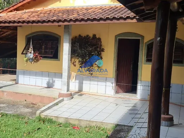 Sítio com 242000m² 4 quartos e 2 banheiros, à venda, no bairro Santa Clara em Jambeiro