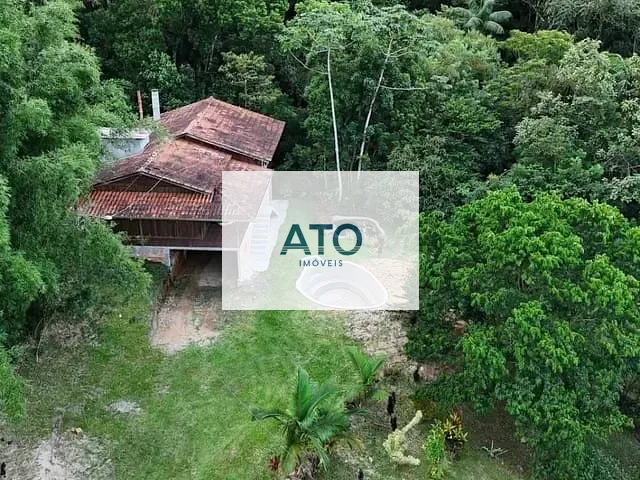 Sítio com 5000m² 2 quartos e 1 banheiro, à venda, no bairro Itinga em Tijucas