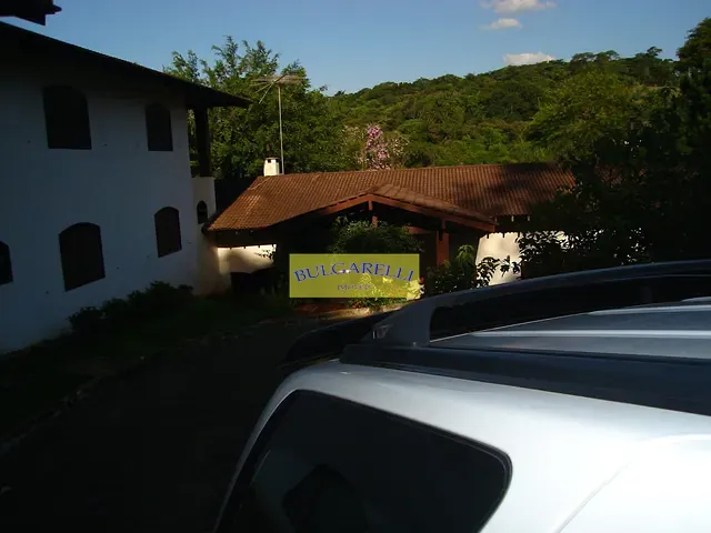 Sítio com 1700m² 10 quartos e 8 banheiros, à venda, no bairro Ivoturucaia em Jundiaí