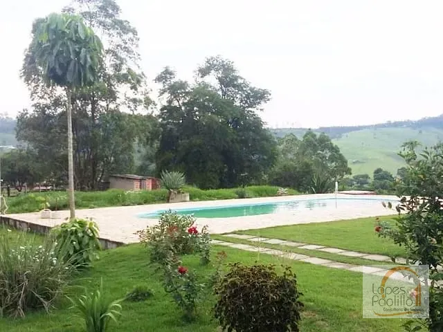 Sítio com 33m² 3 quartos e 5 banheiros, à venda, no bairro Jardim Vista Alegre em Piracaia