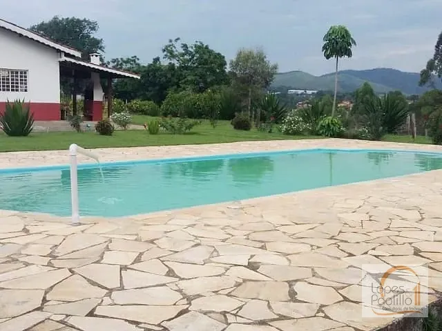 Sítio com 33m² 3 quartos e 5 banheiros, à venda, no bairro Jardim Vista Alegre em Piracaia