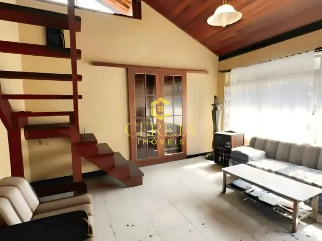 Sítio com 450000m² 2 quartos e 2 banheiros, à venda, no bairro Macaé de Cima em Nova Friburgo