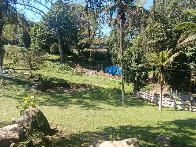 Sítio com 70000m² 18 quartos e 6 banheiros, à venda, no bairro Parada Modelo em Guapimirim