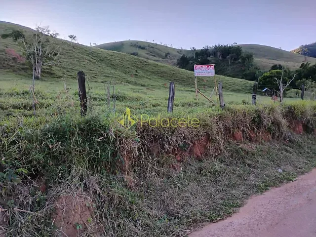 Sítio com 60000m² 2 quartos e 2 banheiros, à venda, no bairro Jardim Santa Catarina em Taubaté