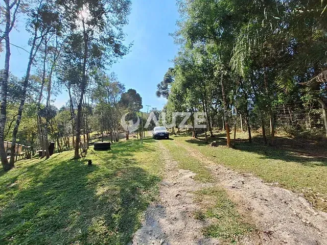 Sítio com 70m² 3 quartos e 1 banheiro, à venda, no bairro Capivari em Colombo