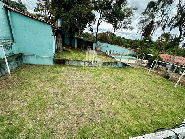 Sítio com 2487m² 2 quartos e 3 banheiros, à venda, no bairro Chácaras Cotia em Contagem