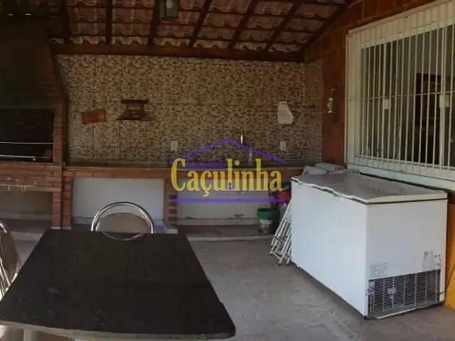 Sítio com 6000m², à venda, no bairro Ipiabas em Barra do Piraí