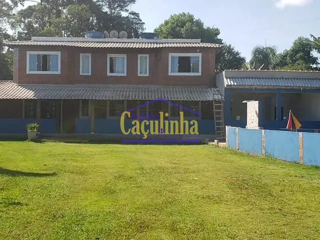 Sítio com 6000m², à venda, no bairro Ipiabas em Barra do Piraí