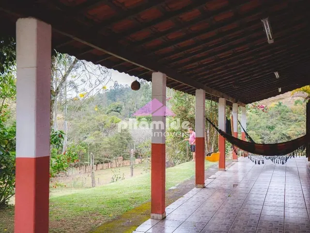 Sítio com 56000m² 5 quartos e 4 banheiros, à venda, no bairro São Francisco Xavier em São José Dos Campos