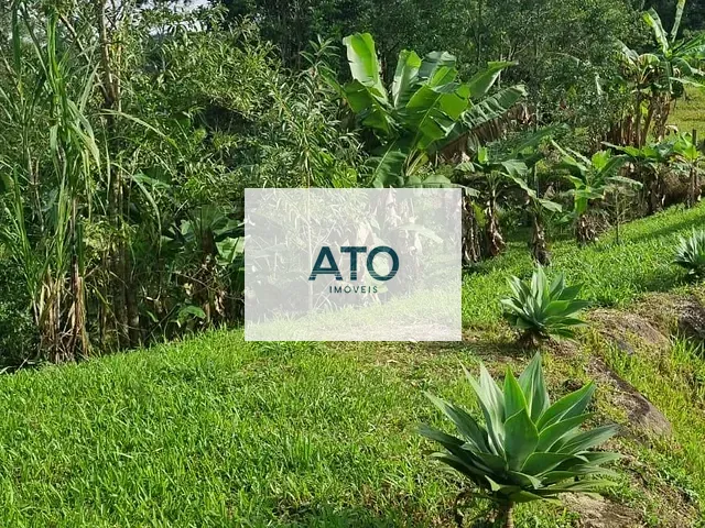 Sítio com 3288m², à venda, no bairro Timbé em Tijucas