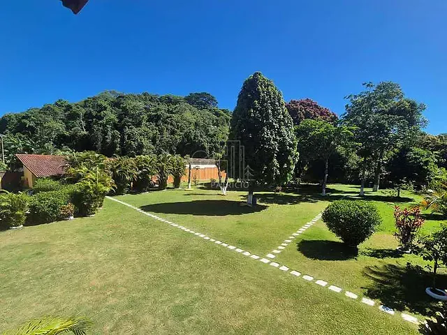 Sítio com 3500m² 5 quartos e 4 banheiros, à venda, no bairro Praia de Mauá em Magé
