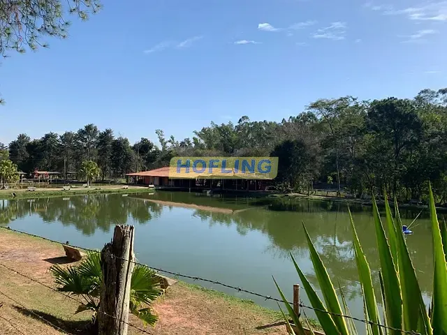 Sítio com 322102m² 6 quartos e 4 banheiros, à venda, no bairro Zona Rural em Corumbataí