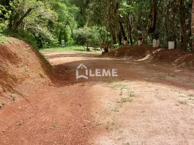 Sítio com 72600m² 2 quartos e 1 banheiro, à venda, no bairro Juruaia em Juruaia