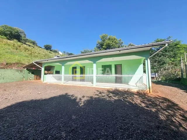 Sítio com 183000m² 3 quartos e 2 banheiros, à venda, no bairro Interior em Concórdia