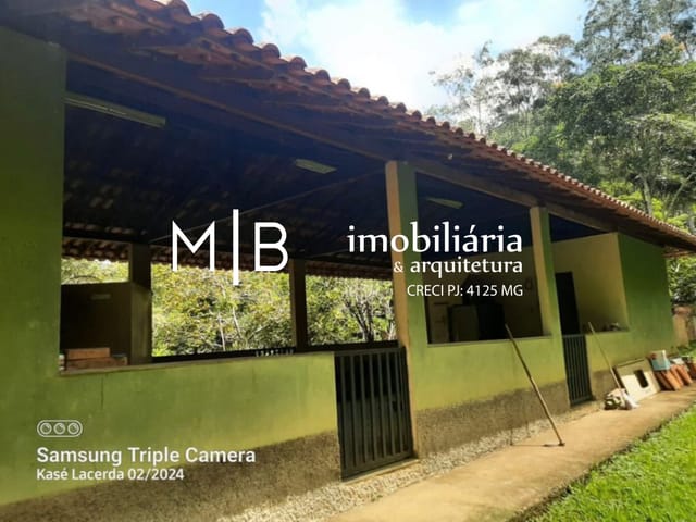 Sítio 1 quarto e 1 banheiro, à venda, no bairro TREVO DE SANTANA em SANTANA DE CATAGUASES