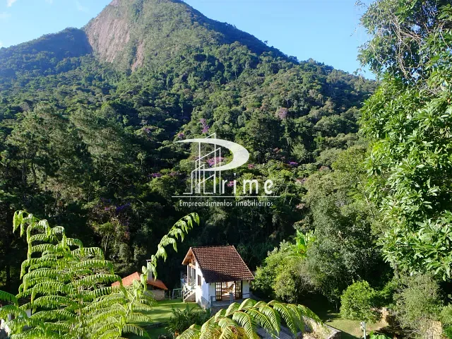Sítio com 67000m² 4 quartos e 4 banheiros, à venda, no bairro Vargem Grande em Teresópolis