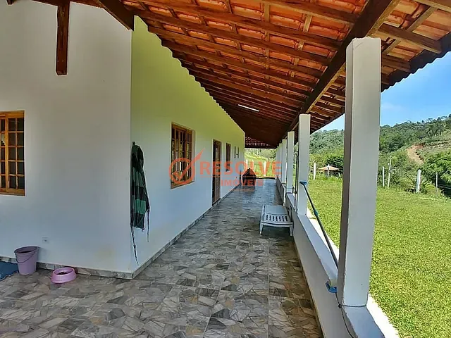 Sítio com 24380m² 4 quartos e 1 banheiro, à venda, no bairro Cachoeira em Santa Branca