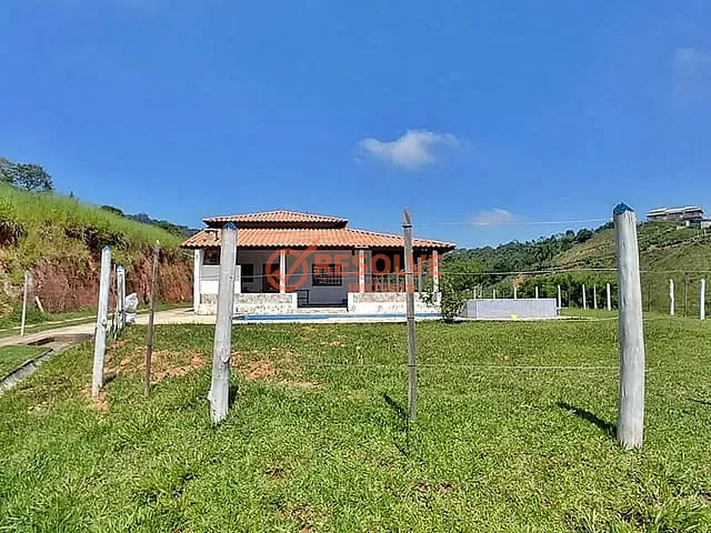 Sítio com 24380m² 4 quartos e 1 banheiro, à venda, no bairro Cachoeira em Santa Branca