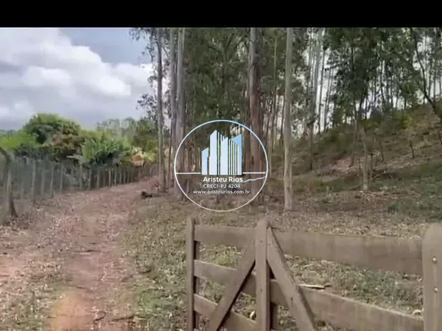 Sítio com 72600m² 2 quartos e 1 banheiro, à venda, no bairro Recanto dos Fernandes em Pouso Alegre