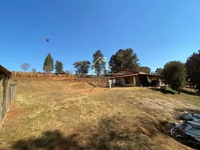 Sítio com 5000m² 2 quartos e 1 banheiro, à venda, no bairro Zona Rural em Juruaia