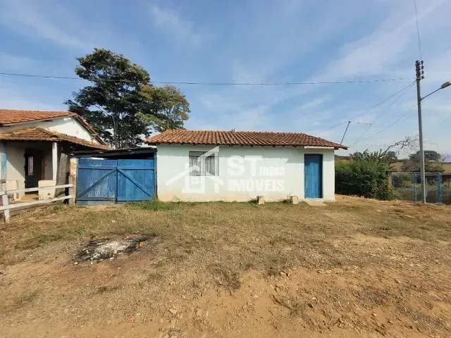 Sítio com 19000m² 3 quartos e 2 banheiros, à venda, no bairro Zona Rural em Andradas